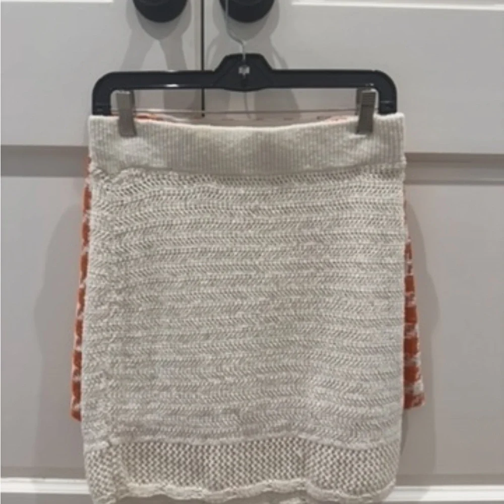Abercrombie & Fitch Cream Knit Mini Skirt